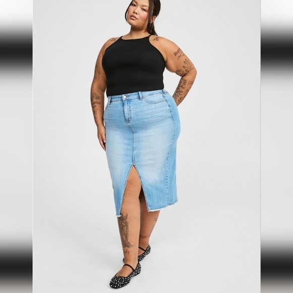 Torrid Midi denim skirt, Size 16, new without tags - Picture 3 of 13